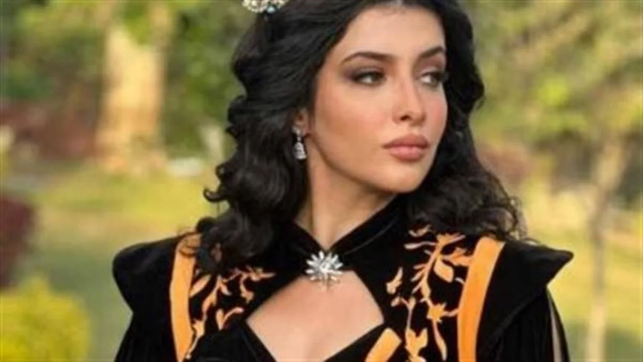 دراسة جديدة.. سارة بركة تُعيد تعريف التمثيل من منظور الفنون المسرحية